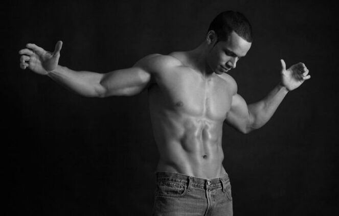 muž, který chce zvětšit velikost penisu